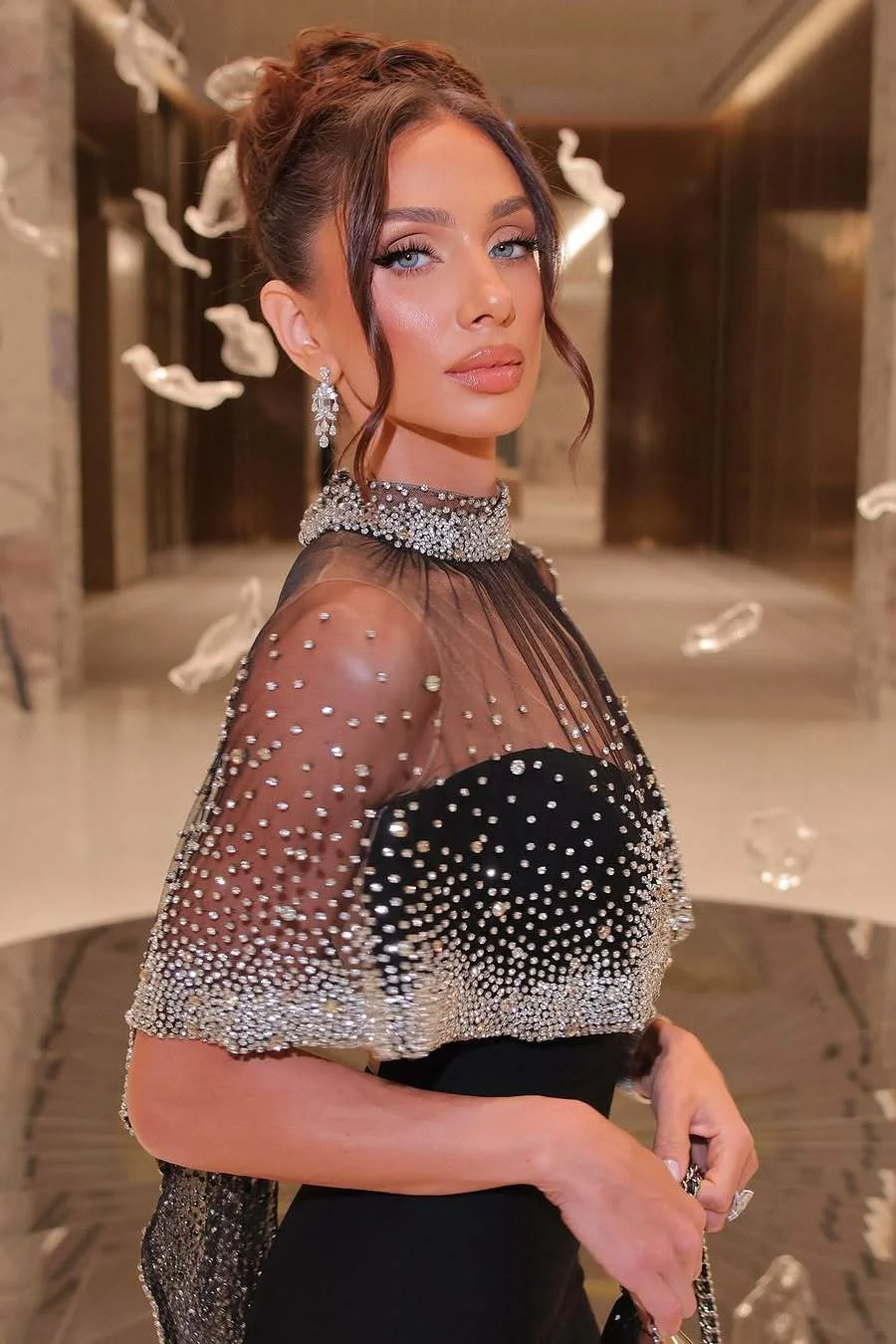 Elegant Cape Shawl Rhinestone Bodycon Prom Dress - Image 3