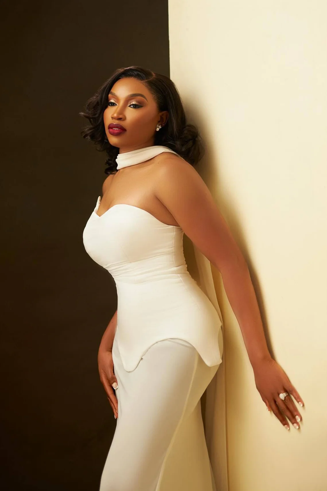 Simple Chic Long Streamer Strapless Bodycon Prom Dress - Image 3